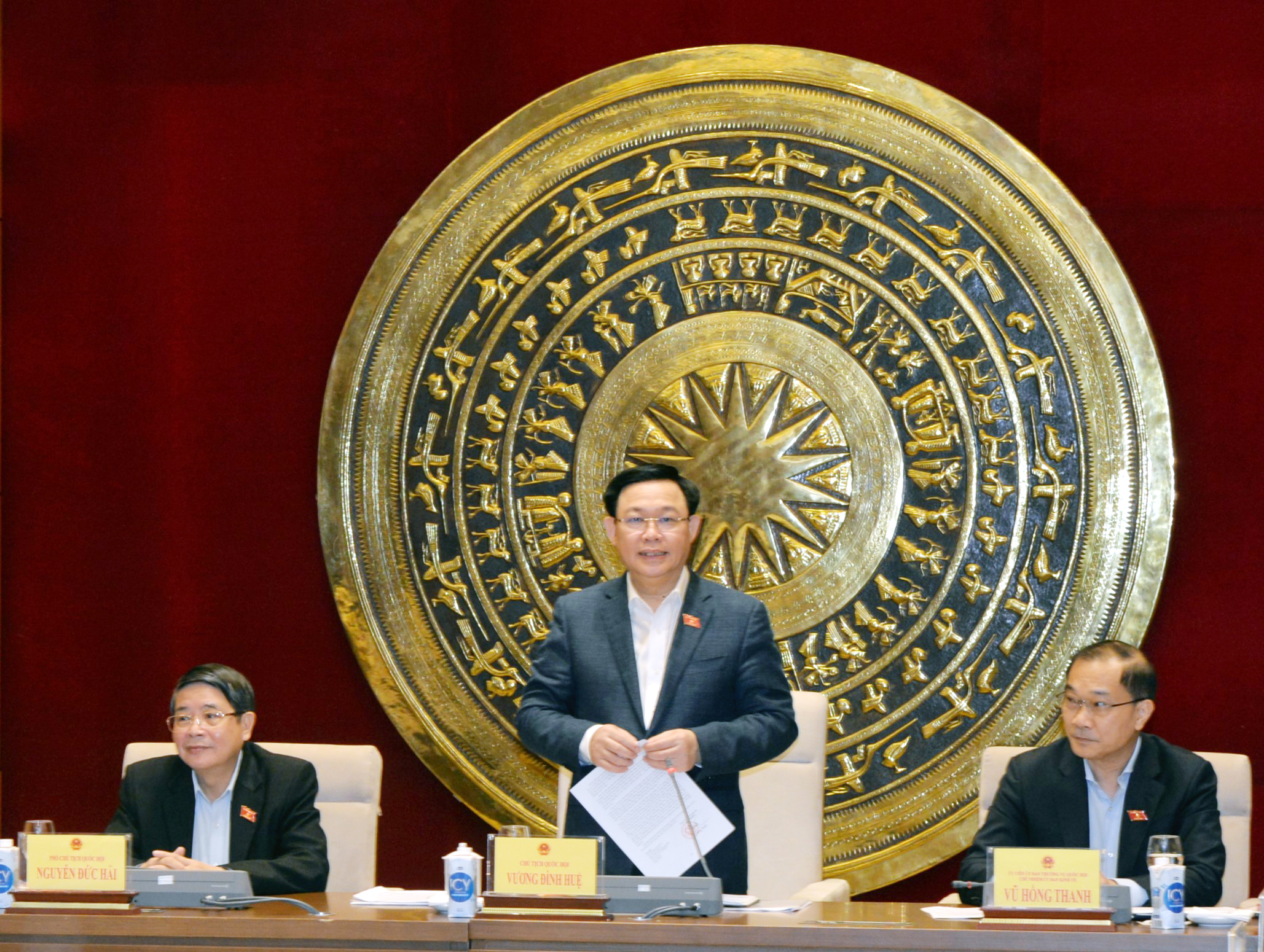 Chủ tịch Quốc hội làm việc với Thường trực Ủy ban Kinh tế